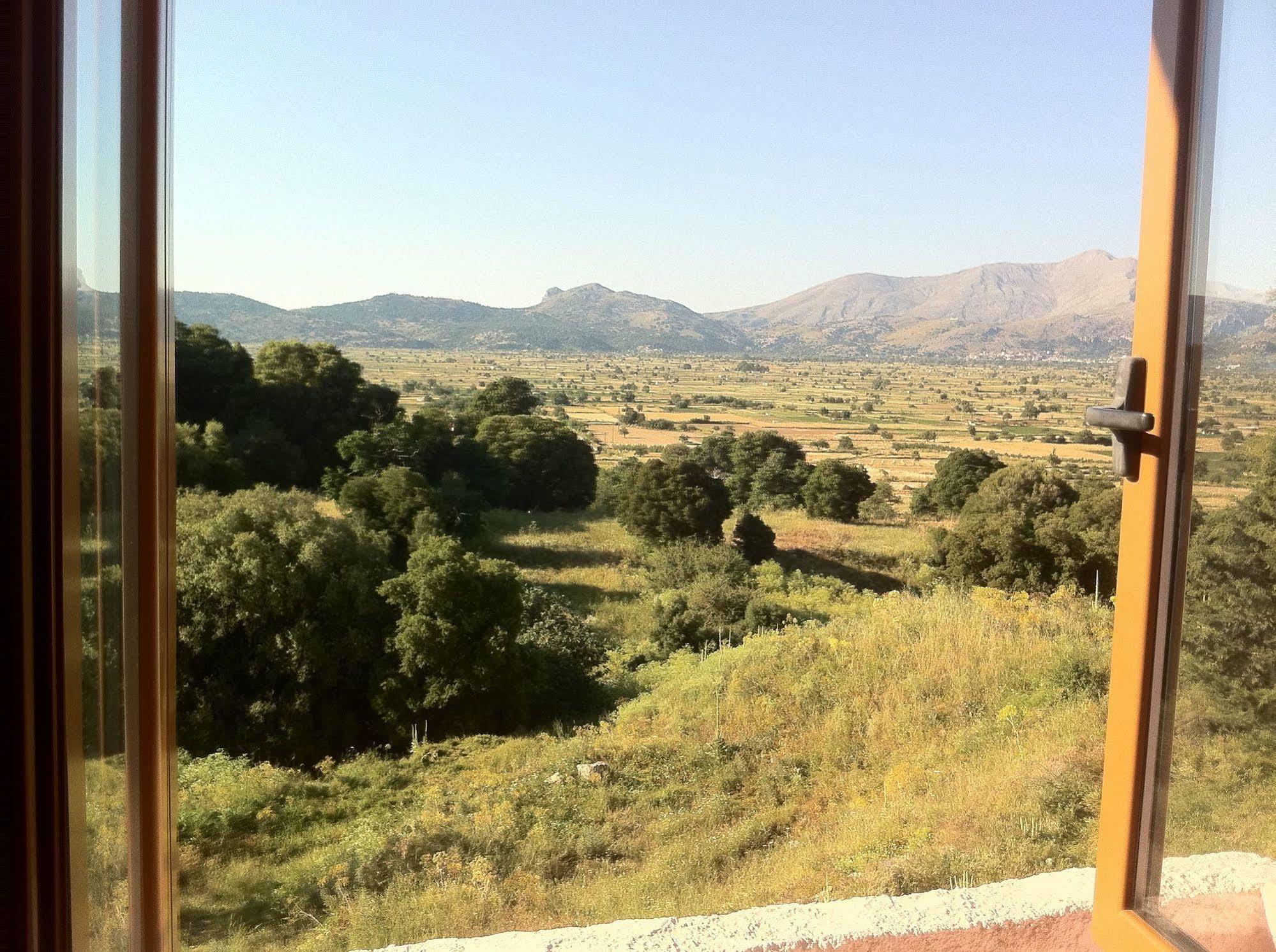 Magoulás Dionysus Lasithi Plateau מראה חיצוני תמונה